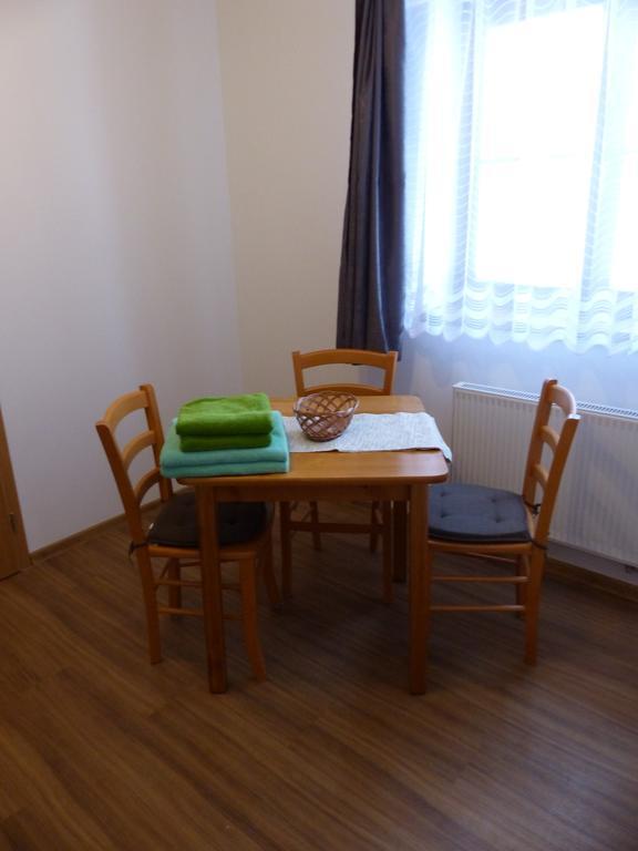 Haus Tolstejn Apartment Jiřetín pod Jedlovou Екстериор снимка