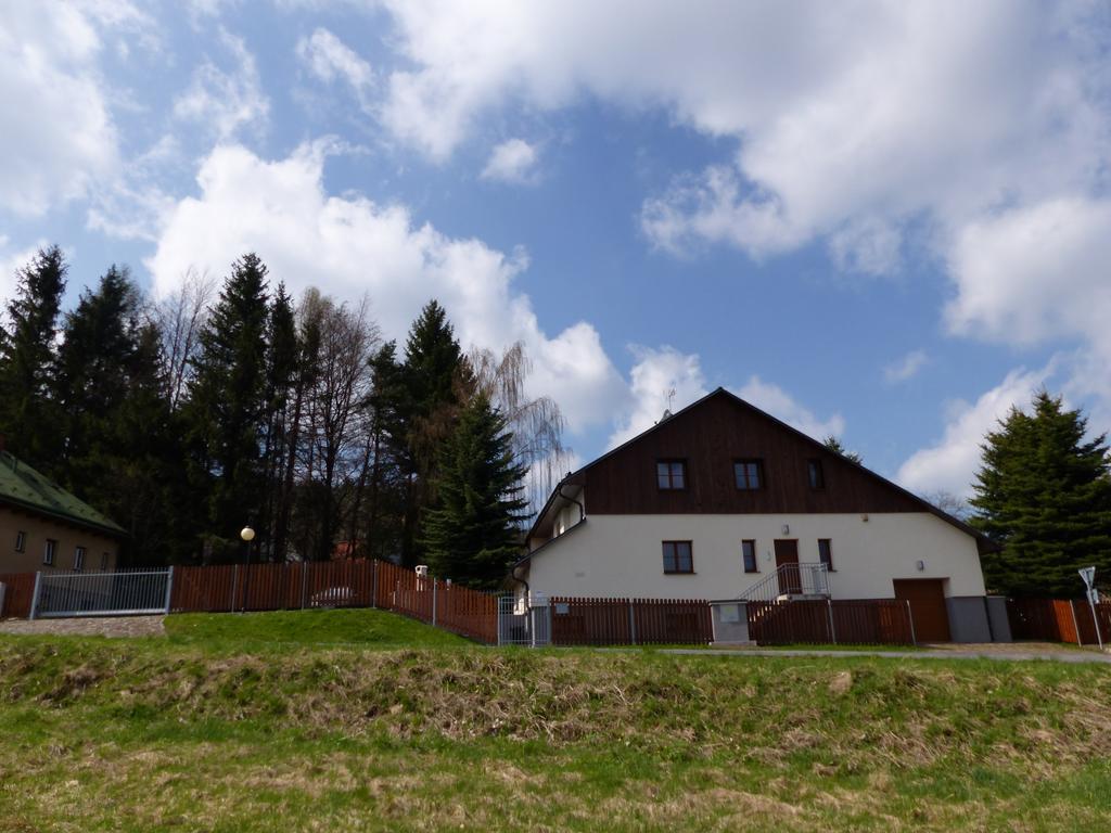 Haus Tolstejn Apartment Jiřetín pod Jedlovou Екстериор снимка