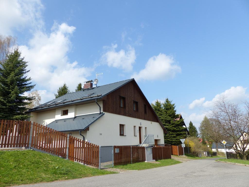 Haus Tolstejn Apartment Jiřetín pod Jedlovou Екстериор снимка