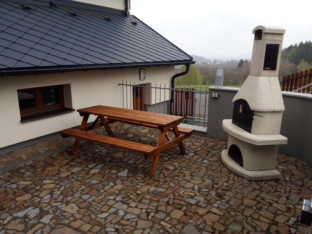 Haus Tolstejn Apartment Jiřetín pod Jedlovou Екстериор снимка