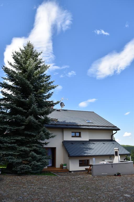 Haus Tolstejn Apartment Jiřetín pod Jedlovou Екстериор снимка